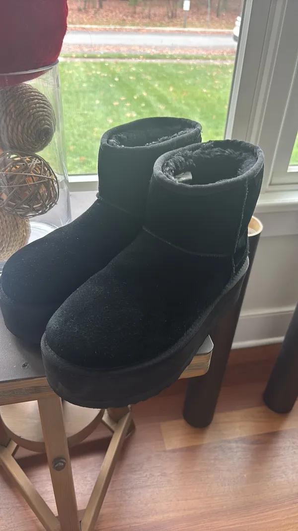UGG Ultra Platform Black S - Image 2