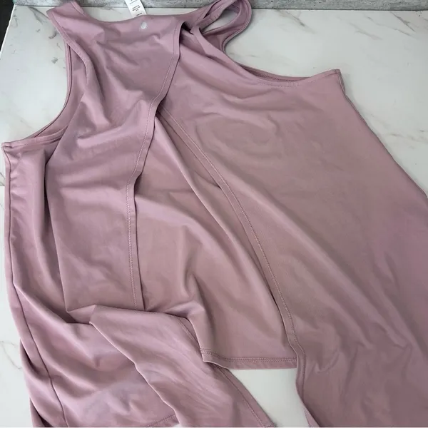 Yogalicious Purple Open Back Workout Top Large - Image 2