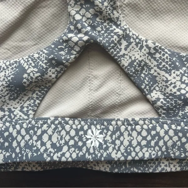 Ultimate Snakeskin Supersonic Sports Bra Size Small - Image 4