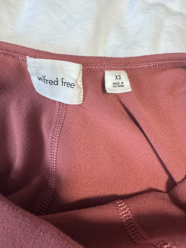 Aritzia Wilfred Jumpsuit Flare Free Kick - Image 4