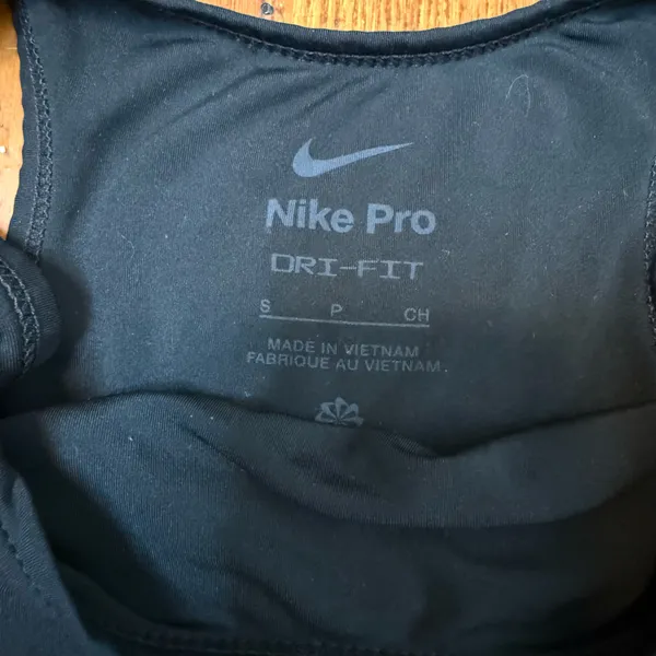 Nike Black Sleeveless Logo Crop Top - Image 4