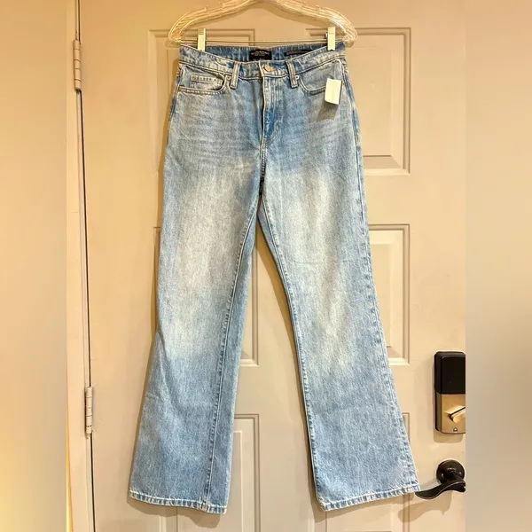 Banana Republic HIGH-RISE RELAXED BOOTCUT Leg Jeans size 26 100% cotton - Image 4