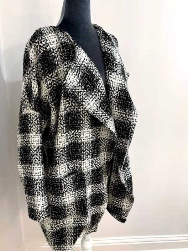 Jealous Tomato Black & White Plaid Open Front Overcoat / Coatigan - Size Small - Image 4