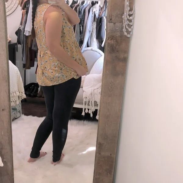 ENTRO size large mustard floral boho babydoll top - Image 4