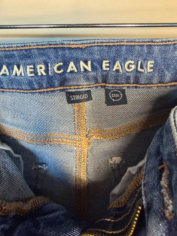 American Eagle Outfitters - Image 3