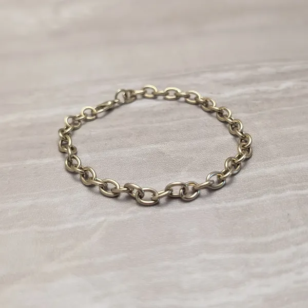 Vintage Gold Tone Chain Bracelet 7.5" - Image 2