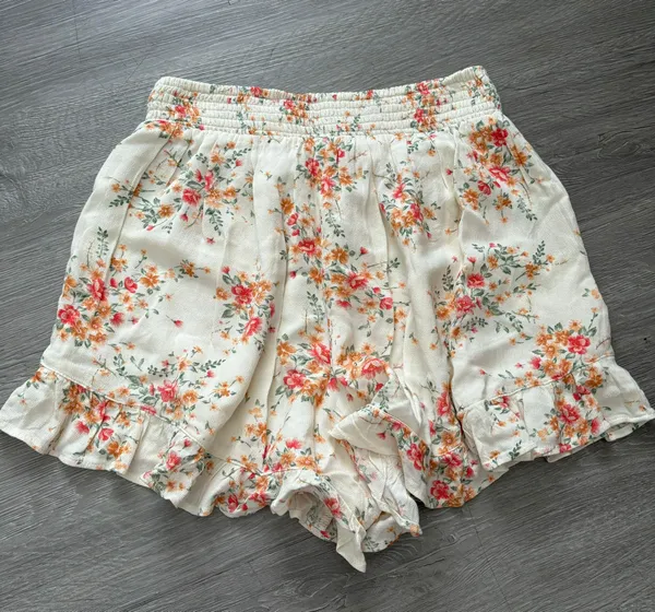 Outfitters Flowy Shorts - Image 2