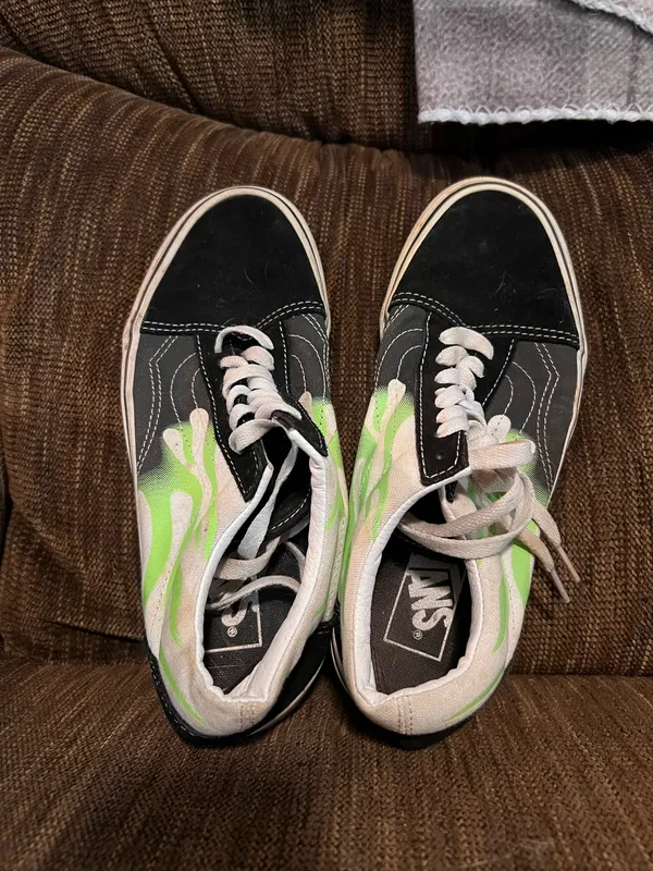Neon Flame Vans Green Old Skool - Image 4
