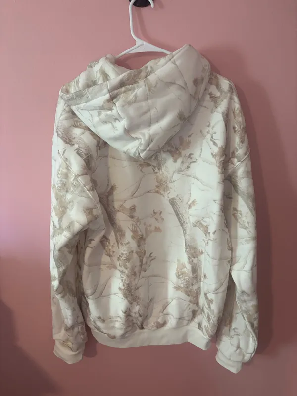Comfrt Hoodie - Image 4