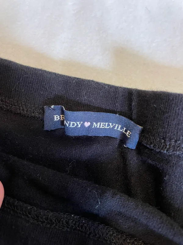 Brandy Melville Black  Shorts - Image 2