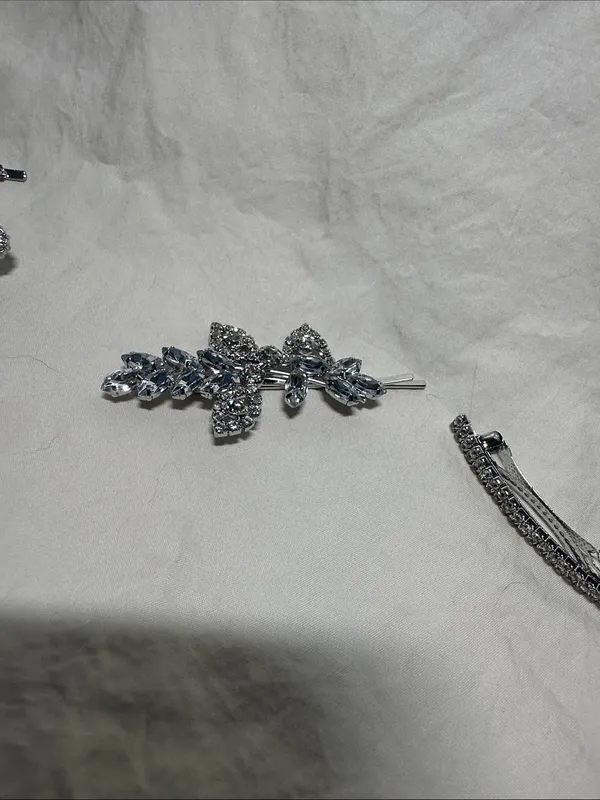 6 pc set Crystal Silver Hair Clip Set - Women's Accessories NWT - Image 3