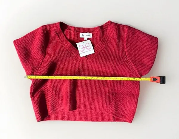 Day + Moon: V-Neck Sweater Cropped Top with Cap‎ Sleeves Annabelle Red NWT - Image 6
