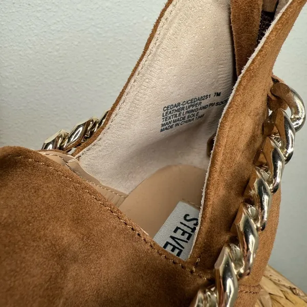 Steve Madden Boots Cedar Chestnut Suede Leather Ankle Booties Brown Chain Accent - Image 5