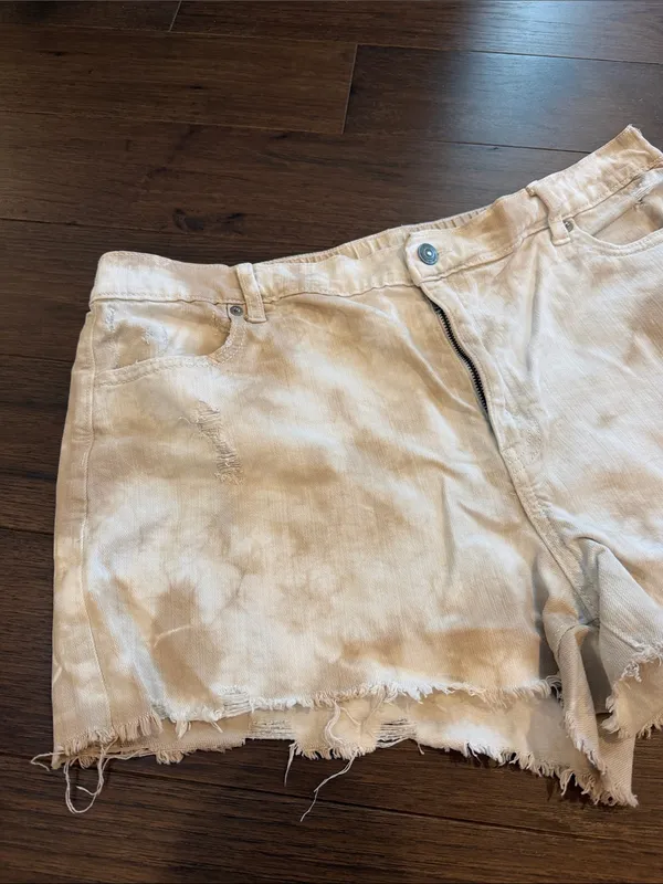 aerie Daydream White/TanTie-Dye Distressed Denim Shorts Size XL - C45-060 - Image 5