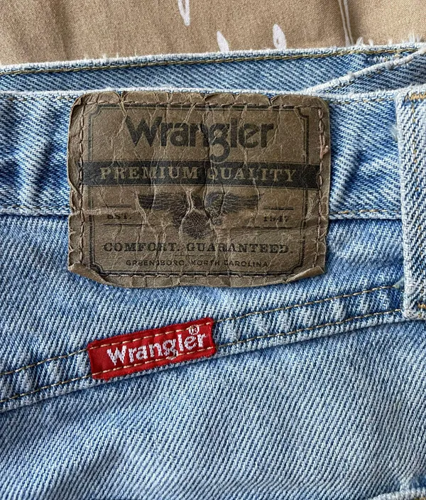 Wrangler Vintage Denim Jeans - Image 4