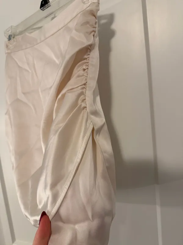 Ten by Aritzia Babaton Silk Skirt - Image 2