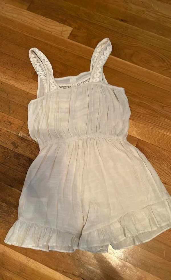 boutique romper Size L - Image 3