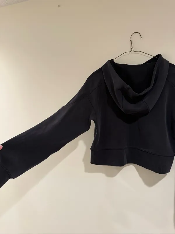 Lululemon Cropped Black Hoodie - Image 4