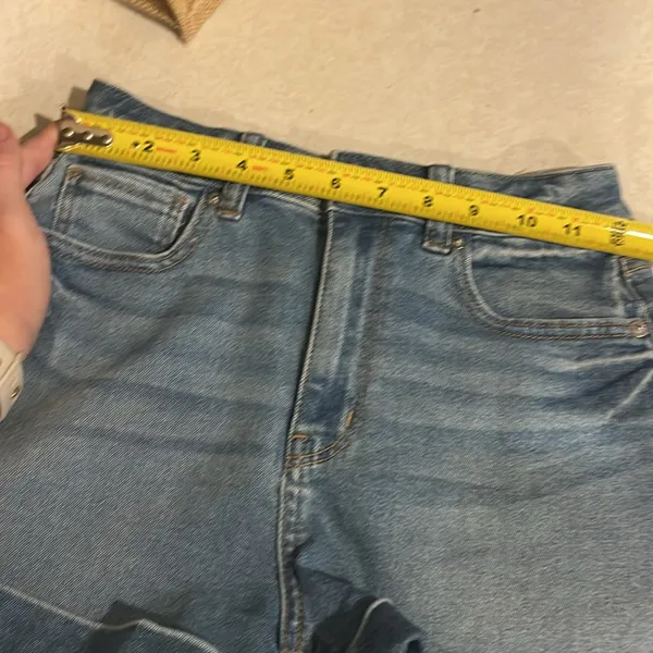 American Eagle Women’s Mom Jeans Denim Jean Shorts Size 00 - Image 9