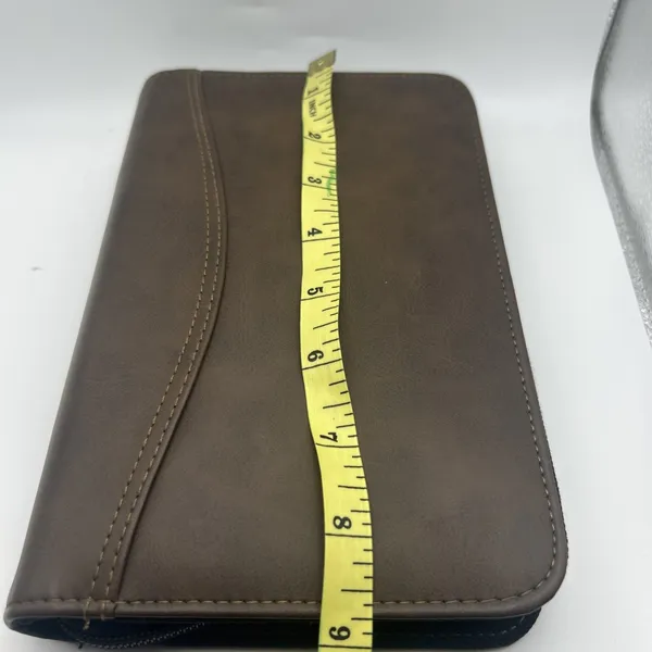 AT-A-GLANCE Brown Zippered Organizer Day Planner Binder w/ Ring Binder - Image 6