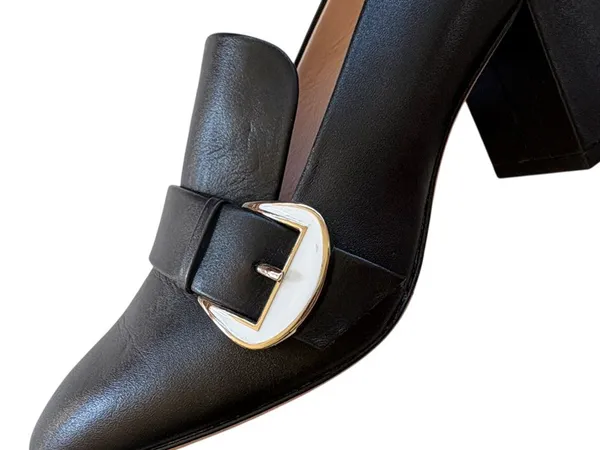 EUC Kate Spade Leather Alia Heels Black Silver Buckle Size 6.5 - Image 5