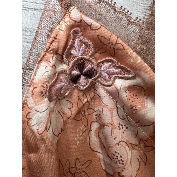 New Free People Intimately Peach/Pink Embroidered Satin Sleep Cami Small Lacey - Image 4