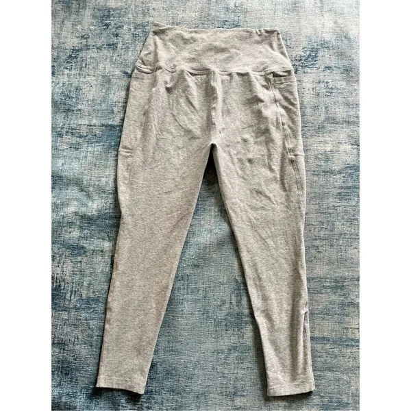 Beyond Yoga X Peloton Light Heathered Gray Purple Cropped High Rise Leggings M - Image 2