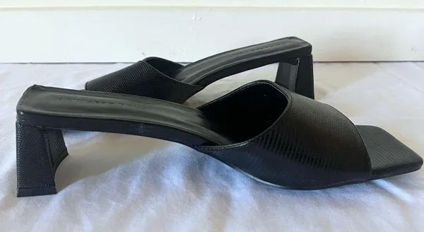 Princess Polly Be My Valentine Square Heels Size 9 - Image 2