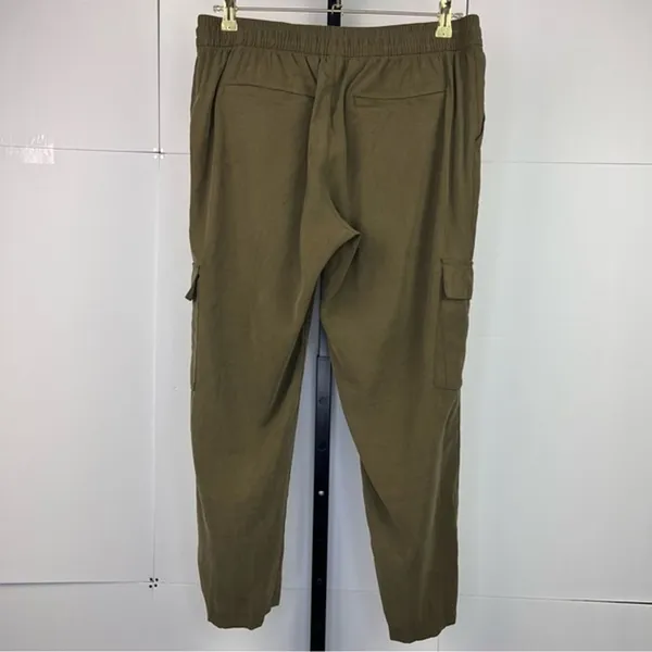 Old Navy Cargo Pants Women M Olive Green Drawstring Relaxed Ankle Utility Casual - Image 2