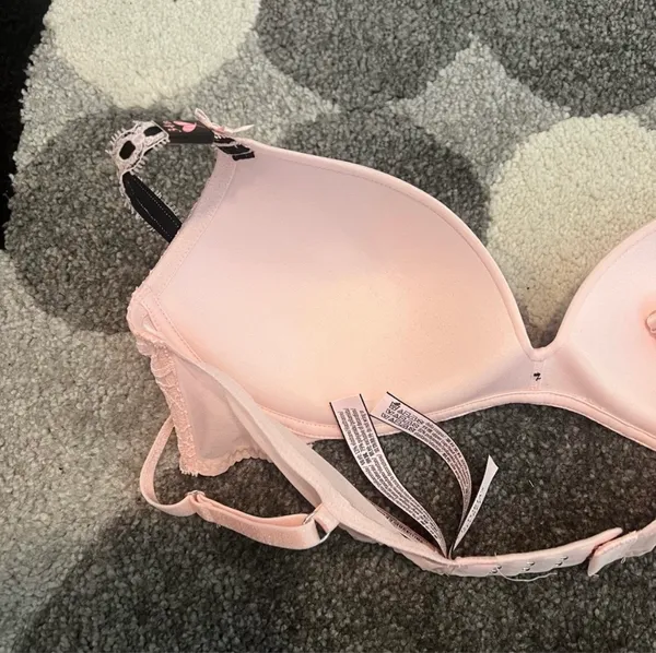 Victoria's Secret Lightly-Lined Wireless Bra - Image 4