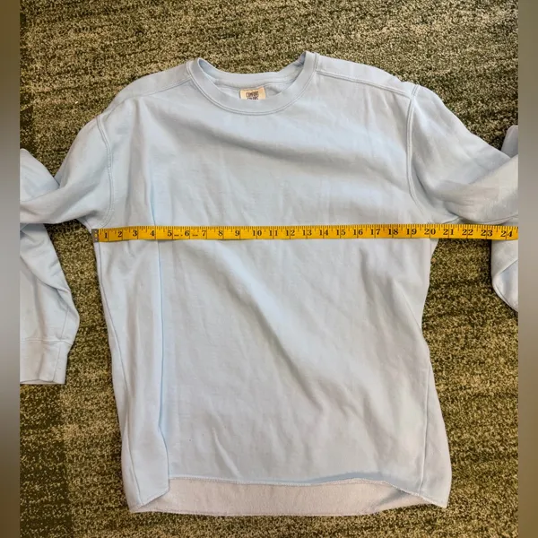 Comfort colors sweatshirt - Image 2