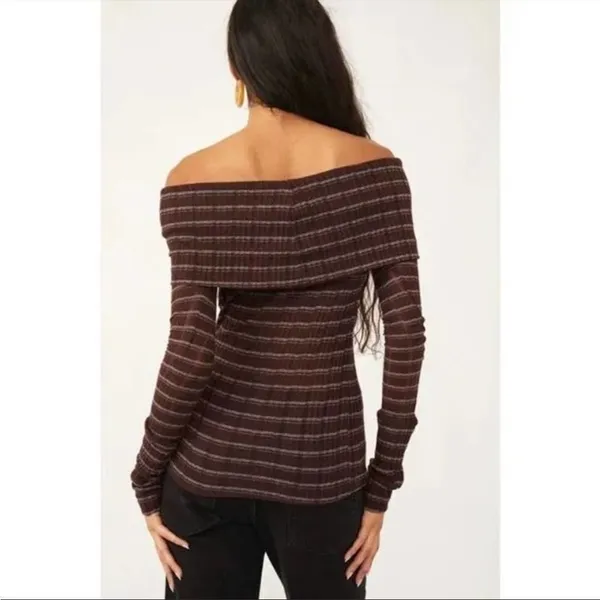 Free people brown snow bunny off the shoulder top M - Image 7