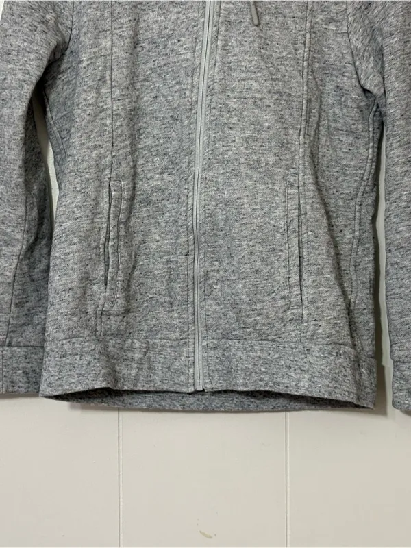 FIGS Essentials Hoodie XS Gray Full Zip Jacket Soft Fleece Medical Athleisure - Image 4