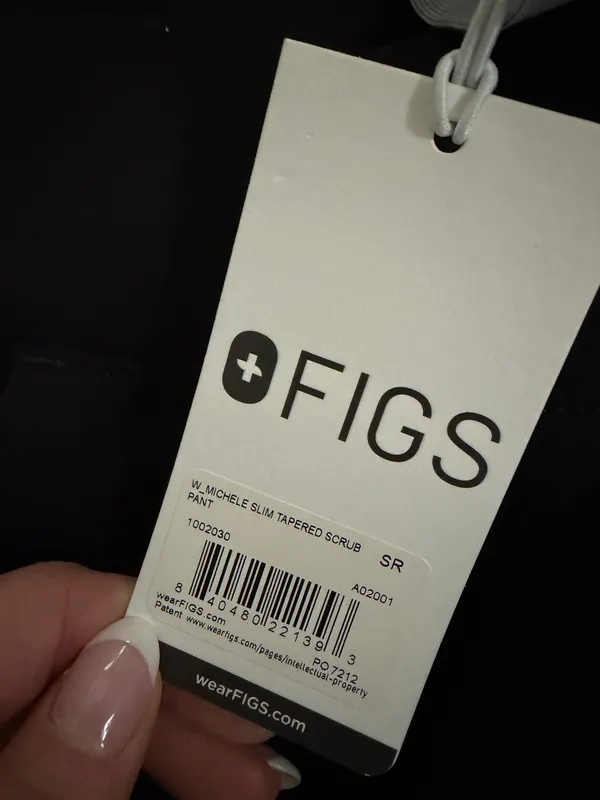 Figs Michele Slim tapered scrub pants in Black - Image 2