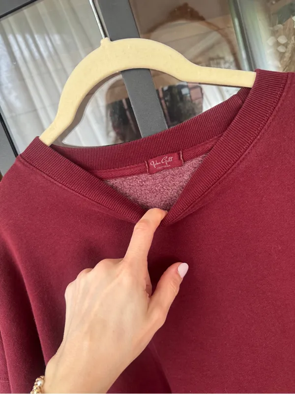 Brandy Melville John Galt Burgundy Crew Neck Sweatshirt pullover fleece maroon - Image 2