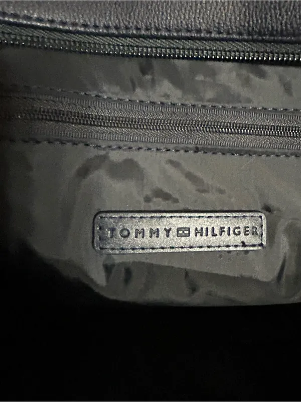 Tommy Hilfiger Dark Blue Embossed Logo Tote Handbag Purse NWT - Image 11