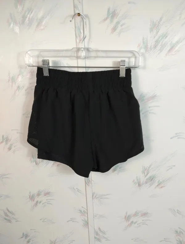 H&M Sport Black Shorts - Image 6