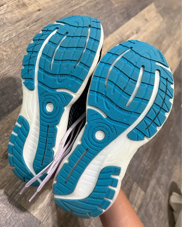 Brooks Glycerin 20 Women’s Running Shoes 8.5 - Image 4