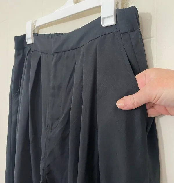 Terea NEW Black Pleated Trousers Dress Pants ~ 100% Lyocell ~ NWT Size L - Image 3