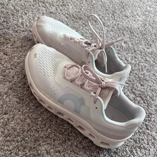On Cloudmonster pink Running Shoes Size 10 - Image 4
