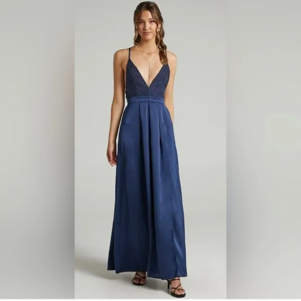 Showpo Navy Inspired Tribe Plunge Neckline Maxi Lace Open Leg‎ Dress Size US 6 - Image 4