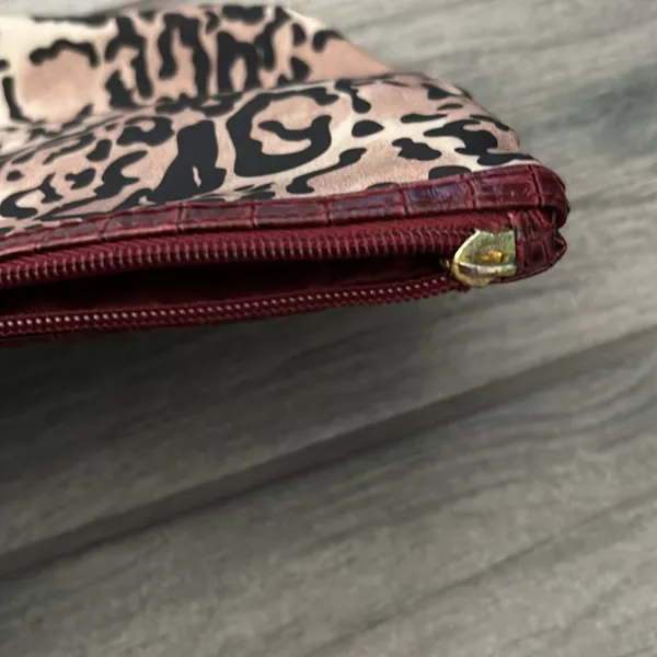 Elle leopard make up bag - Image 3