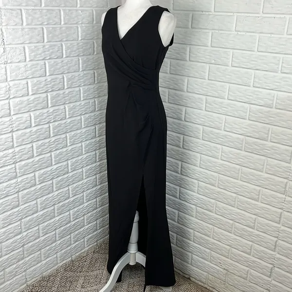 Black V-Neck Sleeveless Maxi Dress with Side Slit - Image 3
