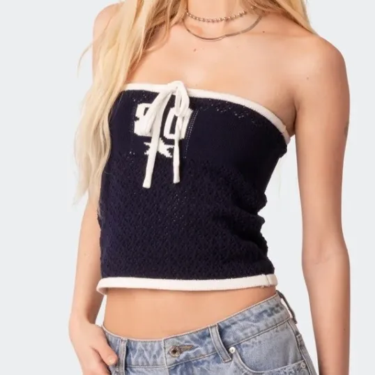 Edikted Jia Knitted Tube Top - Image 4