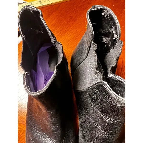 Zara Basic Collection Black Leather Ankle Boots Chelsea Style SZ 38 US 7.5 FLAW‎ - Image 4