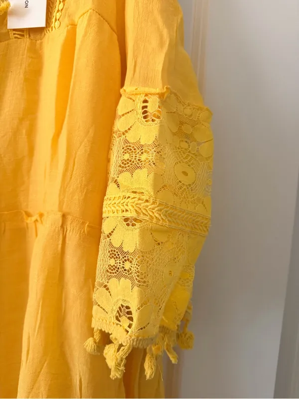 & Other Stories Yellow Lace-Trim Cold-Shoulder Maxi Dress - Image 4