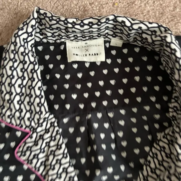 Rare Roller Rabbit x Lele Sadoughi Black Heart Polo Pajamas - Image 6
