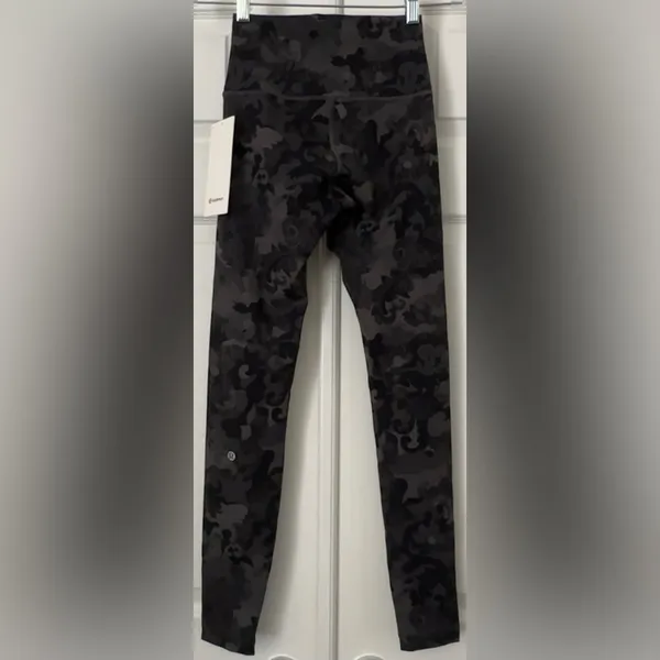 Lululemon Wunder Train High-Rise Tight 28" Hidden Heritage Lace Black size 4 - Image 5