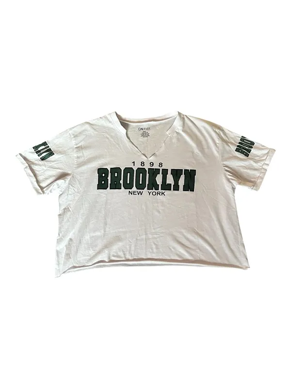 On Fire White Cropped Green 'BROOKLYN' Graphic Print Tee Shirt Xl - Image 2