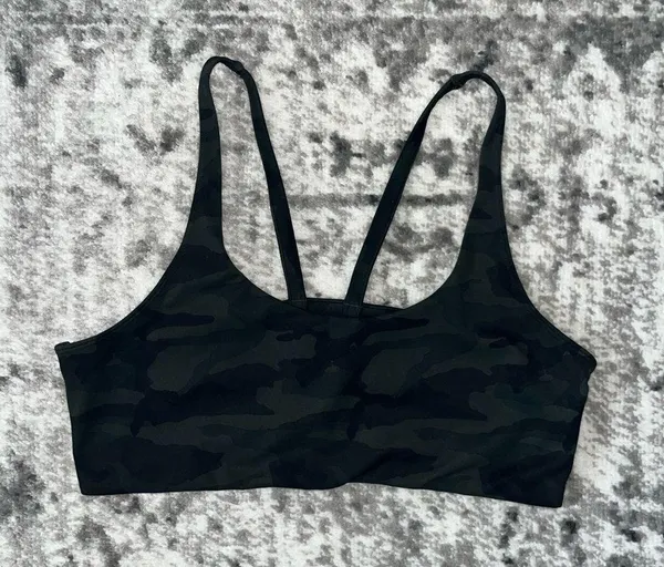 Vuori Yosemite Bra - Image 2